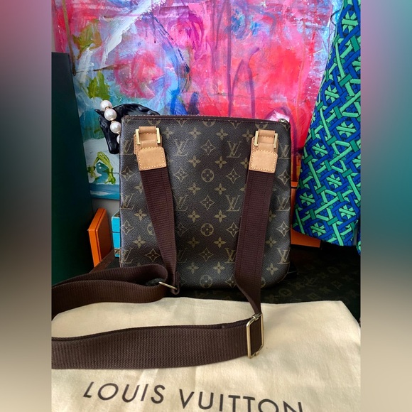 Gorgeous Auth LOUIS VUITTON Bosphore Crossbody Bag Purse Designer Luxury Fashion - Picture 7 of 14
